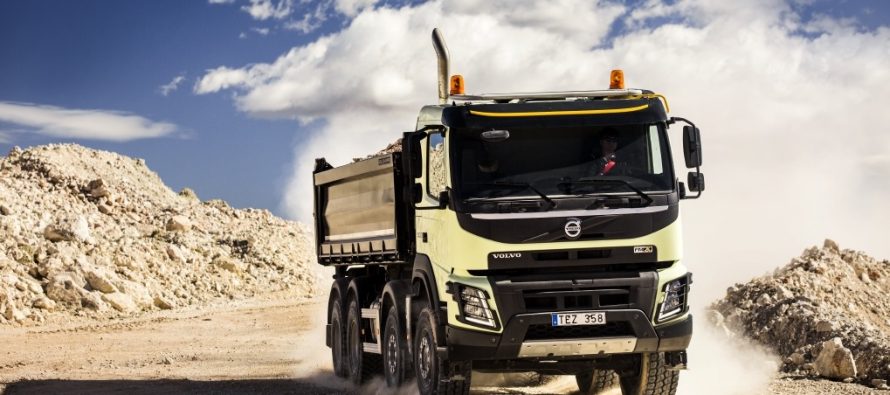 Cinci noi caracteristici pentru camioanele de construcţii Volvo FMX