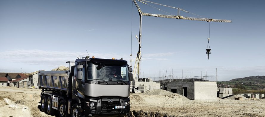 Renault Trucks îşi extinde gama Optitrack