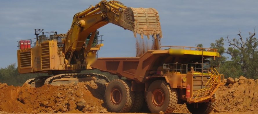 Komatsu preia furnizorul de soluţii tehnologice pentru utilaje miniere MineWare