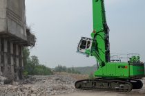 Noul Sennebogen 870 E lucrează la 33 m înălțime în aplicații de demolare