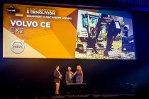 Excavatorul compact 100% electric Volvo EX2, distins cu Intermat Innovation Award 2018