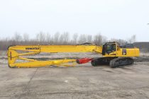 Komatsu Europe anunță noul excavator pentru demolări la înălțime PC490HRD-11