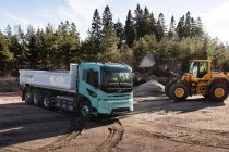 Volvo Trucks introduce camioane electrice concept grele pentru operațiuni de construcții și transport regional
