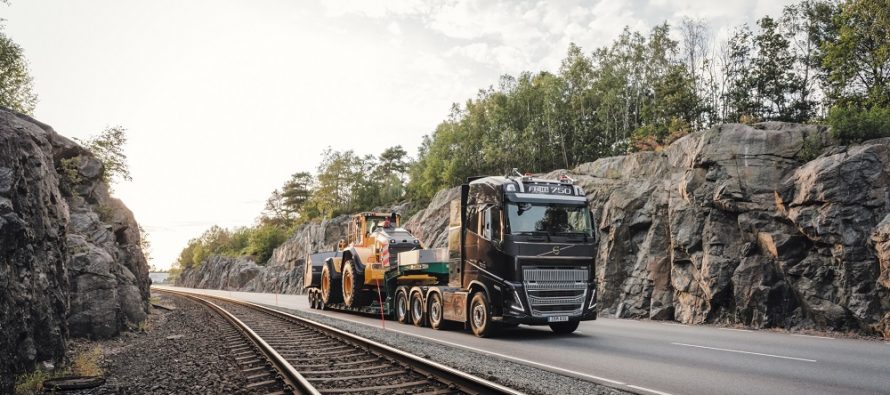 Volvo Trucks introduces the new Volvo FH16 – Combining comfort with power, for superior productivity