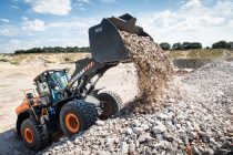 Doosan a lansat noul încărcător frontal DL420-7 cu motor Stage V