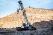Prangl comandă două macarale cu braț telescopic Tadano GTC-1800EX pentru flota sa