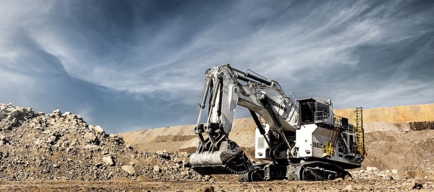 Liebherr lansează gigantul R 9600 din noua generație de excavatoare hidraulice pentru exploatare minieră