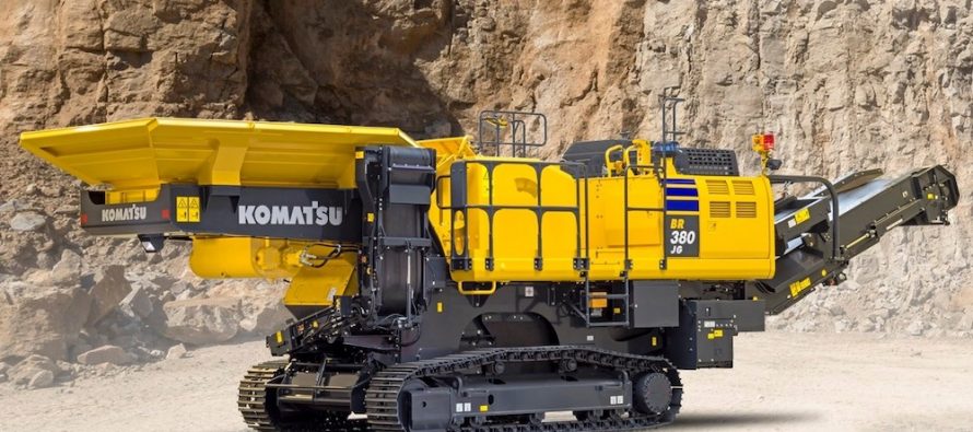 Komatsu Europe introduces the new BR380JG-3 mobile jaw crusher