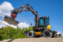 Mecalac launches MR50 and MR60 tiltrotators: the all-round integrated solution