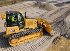 O vizibilitate mai bună și mai multe opțiuni tehnologie pentru noul buldozer Cat D4