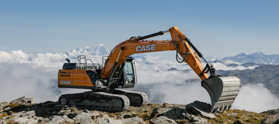 CASE introduce noua Serie E de excavatoare pe șenile