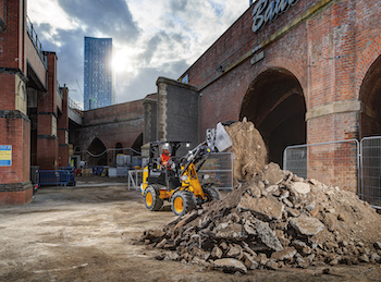 JCB launches zero emission 403E compact electric loader - M. Equipment ...