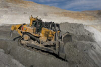 Caterpillar lansează noul buldozer Cat D10